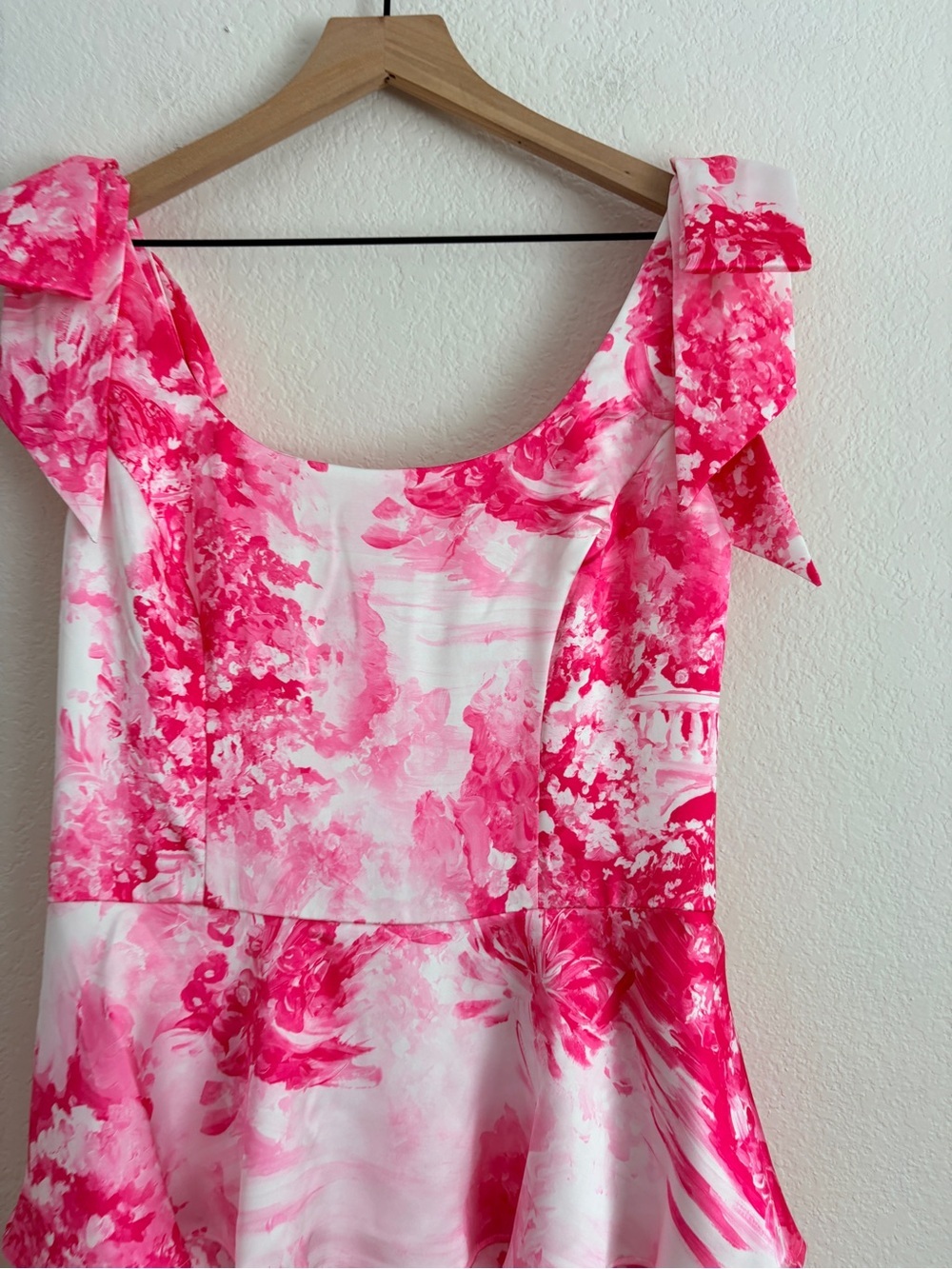 NWT MARCHESA NOTTE Bow-embellished tiered printed satin dress - Picture 5 of 14